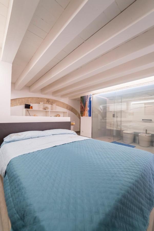 Ortigia Charme Piazza Duomo Apartment *